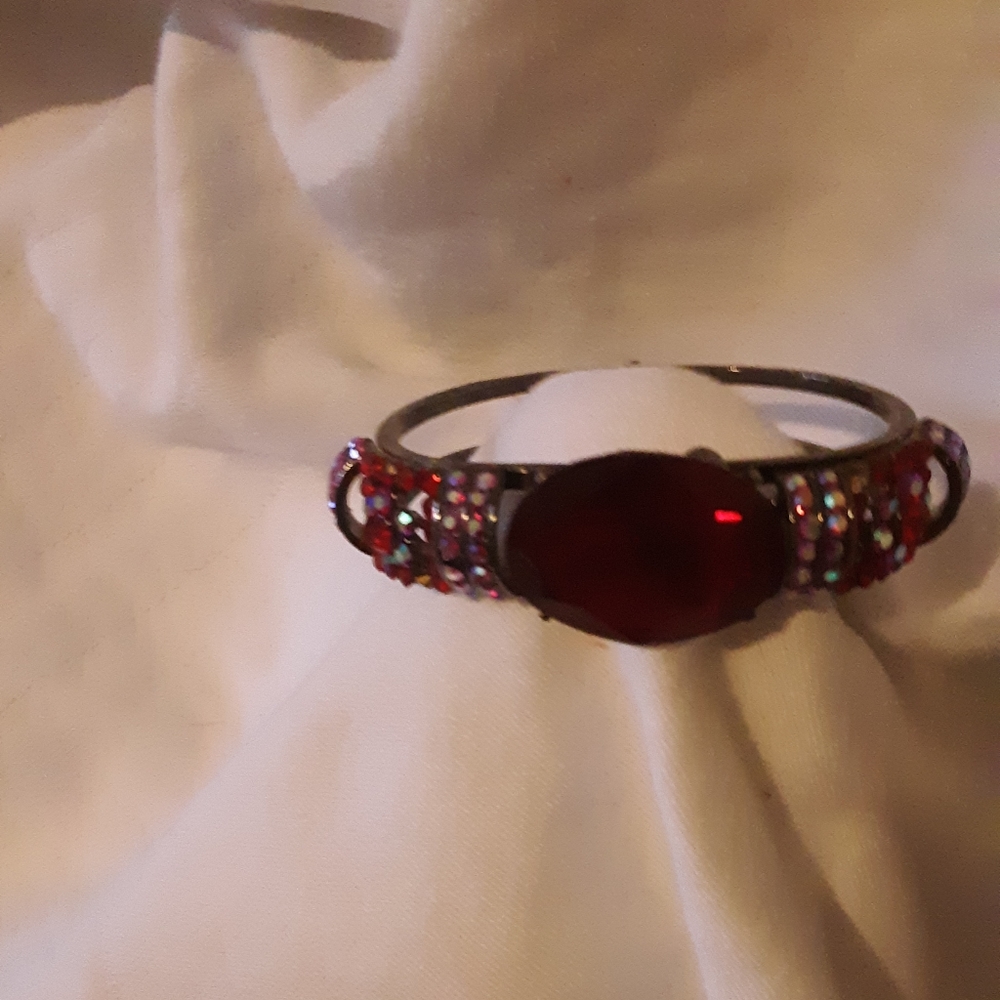 Vintage Lucite and metal clamper bracelet